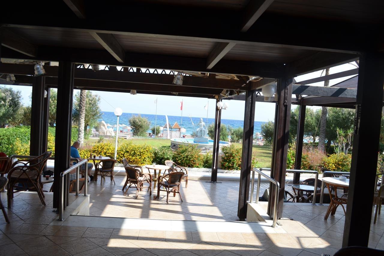 Pegasos Deluxe Beach Hotel Faliraki Exterior foto A view of the marina
