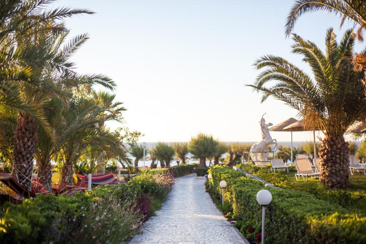 Pegasos Deluxe Beach Hotel Faliraki Exterior foto The promenade of Nikiti